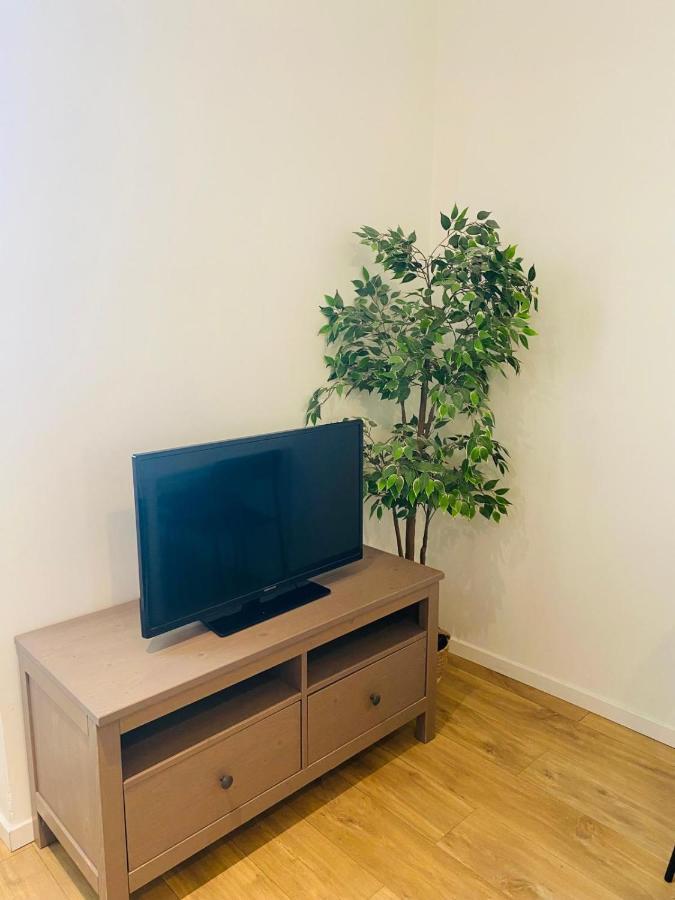 Le Gersois - T2 Moderne - Auch Centre- Wifi Gratuit Apartment Exterior photo